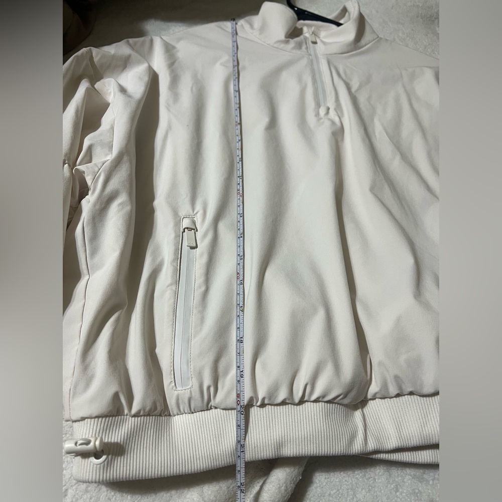 Alo Yoga Cropped Elevation Jacket - Picture 6 of 7